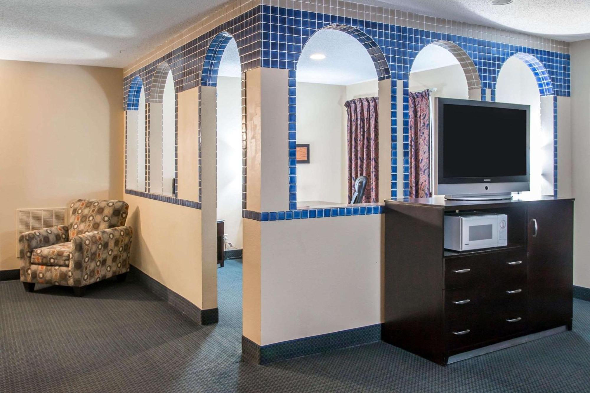 Country Inn & Suites By Radisson, Battle Creek, Mi Eksteriør billede